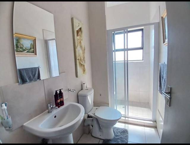 2 BEDROOM TOWNHOUSE FOR SALE IN NORTON PARK